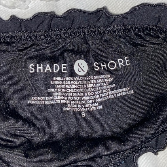 scrunched black bikini bottoms from Target - Picture 3 of 4